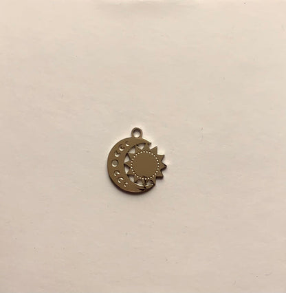 Breloques lune-soleil en acier inoxydable