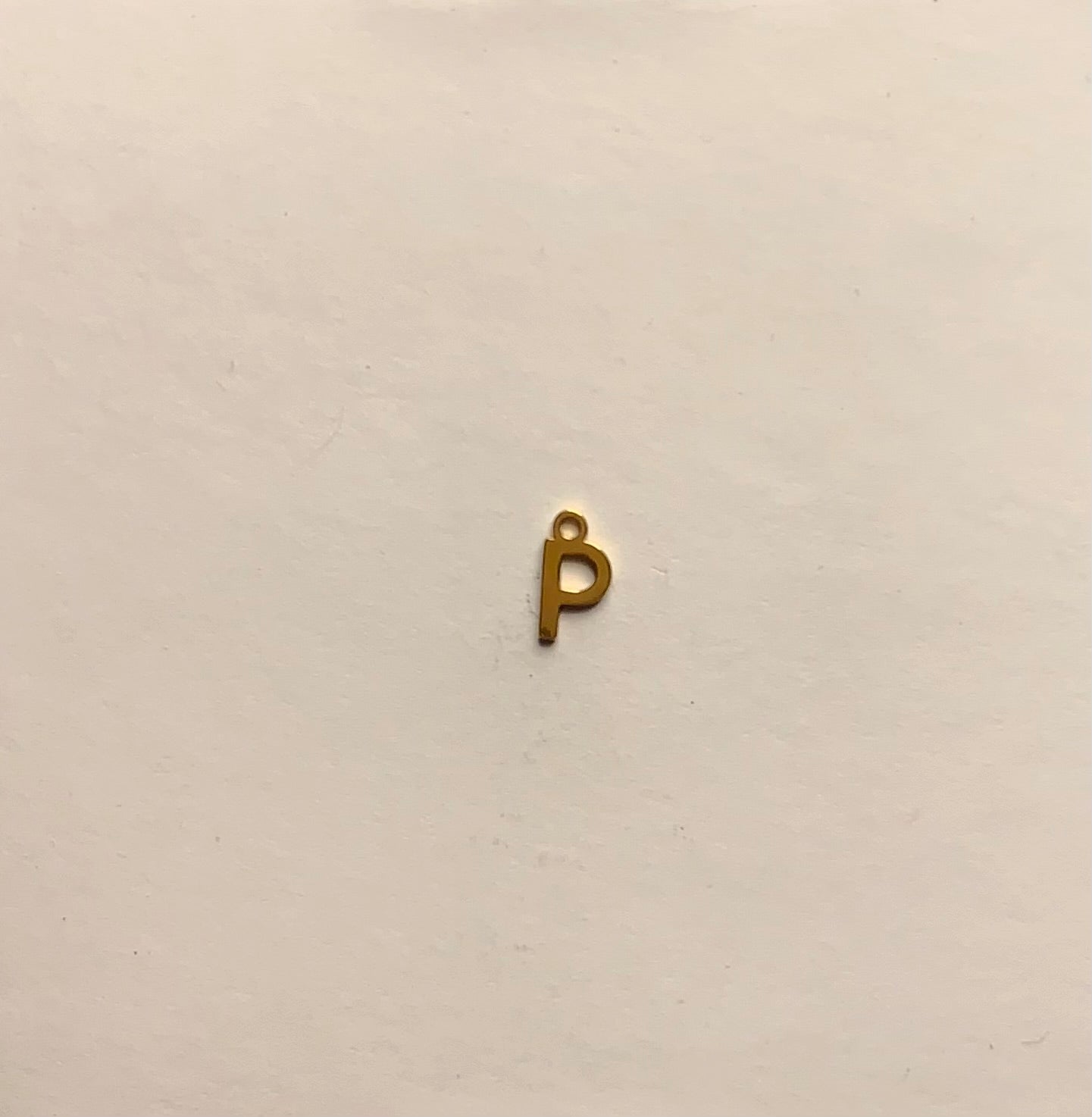 Breloques lettres P en acier inoxydable